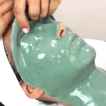 Ofer servicii de cosmetica